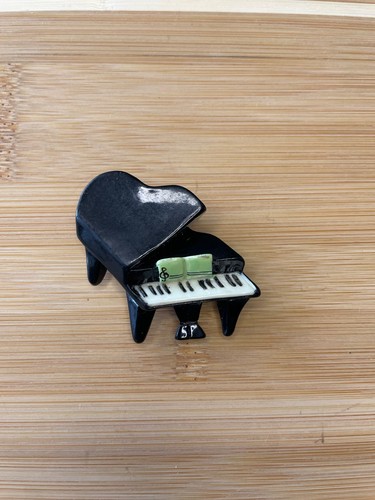 Vintage Russ Ceramic GRAND PIANO Refrigerator Magnet 3D Musical Instrument