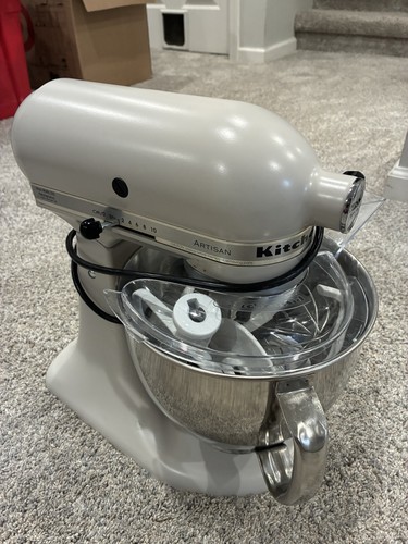 KitchenAid Artisan Series 5-Quart 10-Speed Stand Mixer in Porcelain White