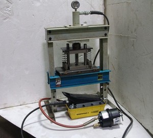 Dake hydraulic press Enerpac PATG1102N