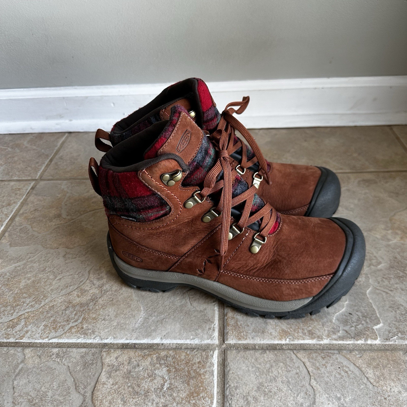 NUOVI stivali invernali impermeabili isolati Keen Kaci III 3 1026718 donna taglia 10
