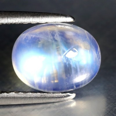 2.33 ct Super-Excellent Oval Cabochon Shape (9 x 7 mm) Rainbow Blue Moonstone