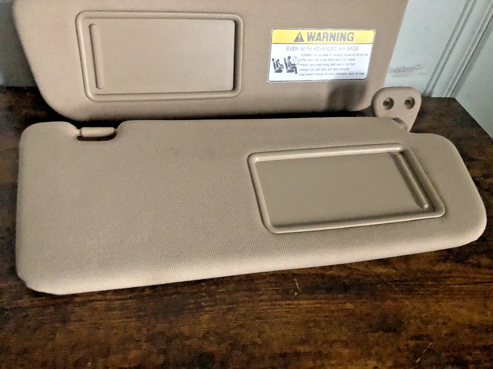 2007-2012 Hyundai Santa Fe Driver Passenger Side Sun Visor Pair Lighted Tan - Image 2 of 4