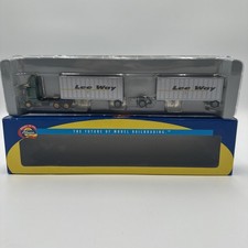 HO Athearn 91140 Lee Way Freightliner Tractor Cab & Two 28’ Wedge Trailers Truck