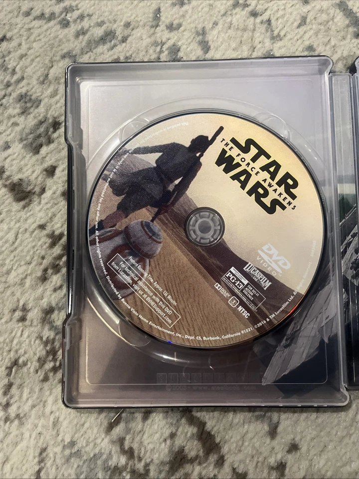 Star Wars The Force Awakens Steelbook [Blu-Ray/DVD Combo] - Free Shipping! Foto 4 de 4