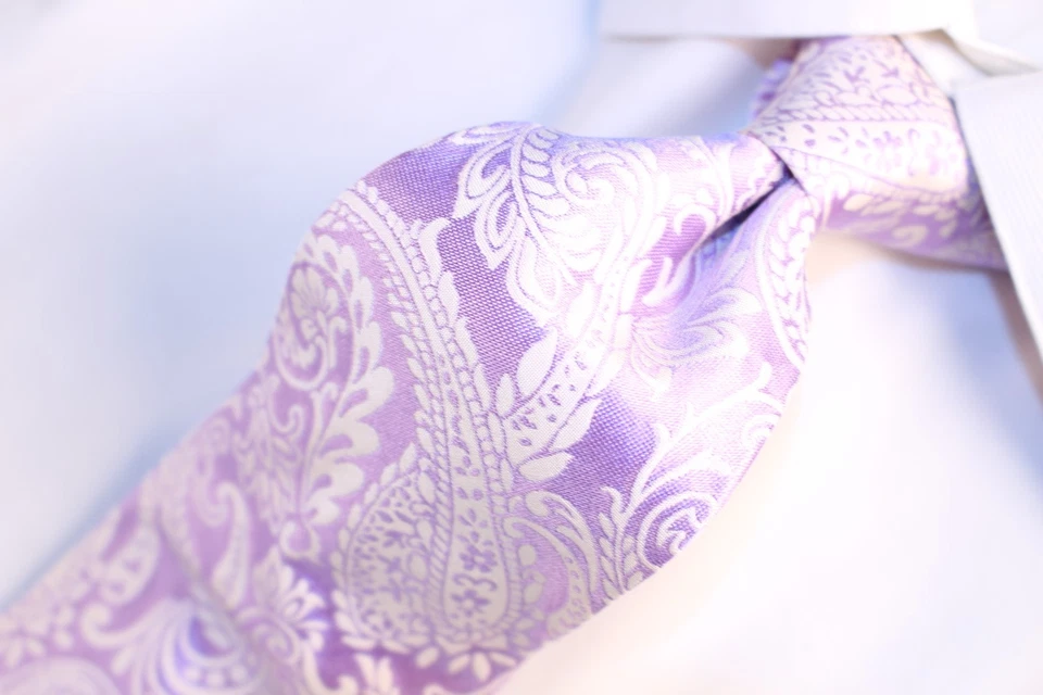 Corbata delgada SAKS FIVE AVENUE Italia lavanda blanca cachemira seda 57" x 3,25" Foto 4 de 4