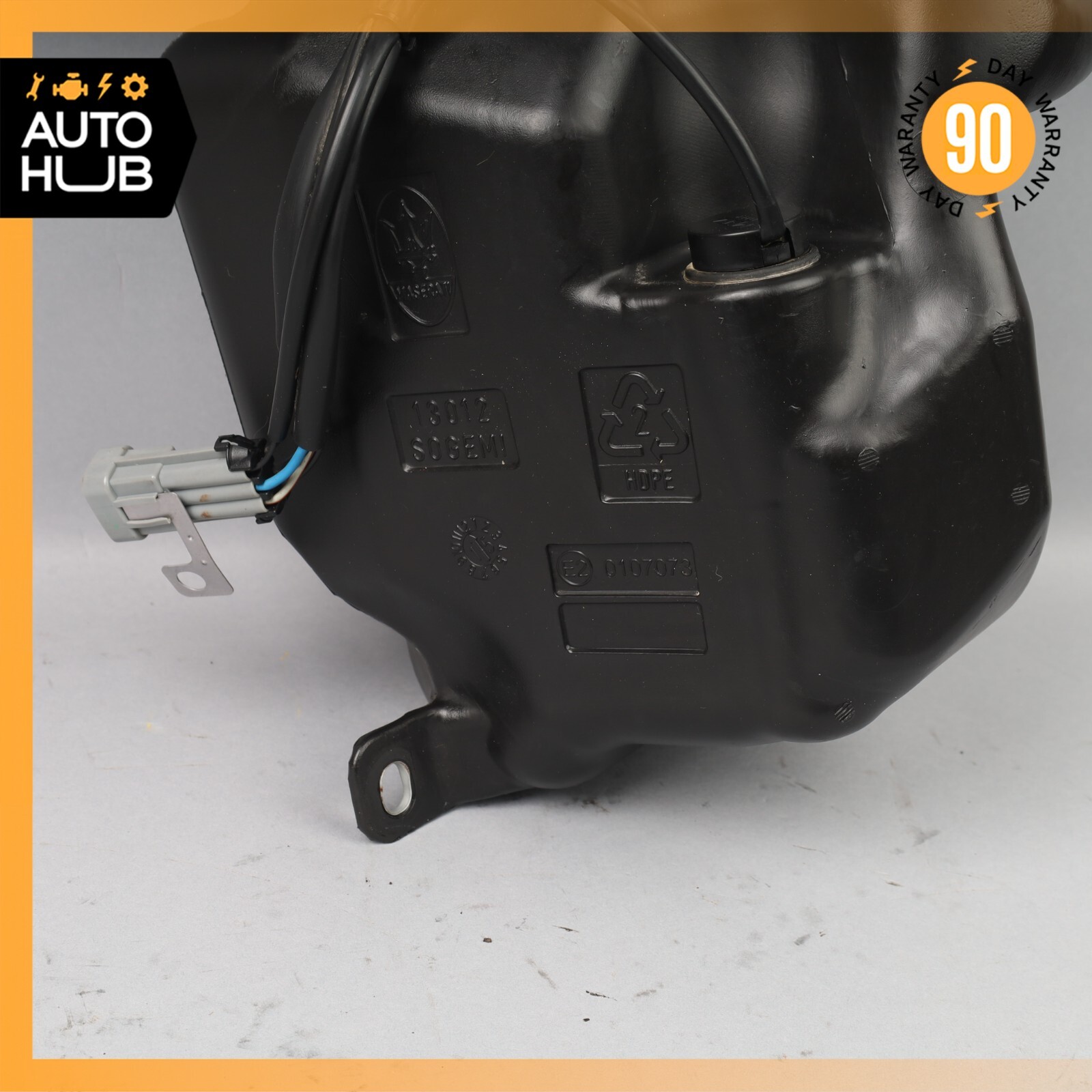 08-19 Maserati GranTurismo S M145 Headlight Windshield Washer Bottle Tank 16k