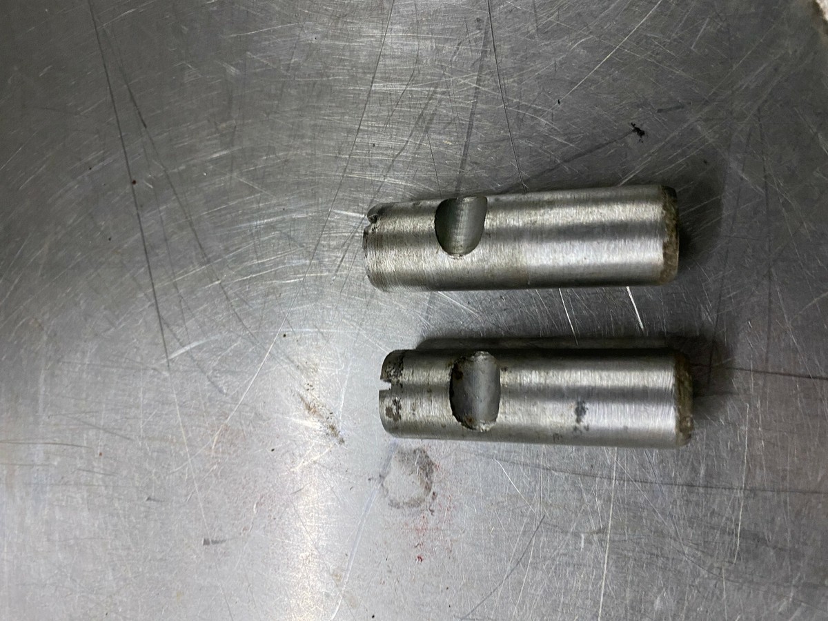 Volvo Penta Standard Transom Shield Hinge Pin Set 18mm Volvo Penta Standard Transom Shield Hinge Pin Set 18mm