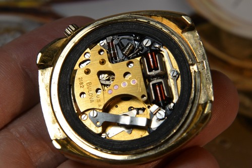 Vintage 1974 Bulova ACCUTRON 218 Gold Plated Quartz Men's Watch--4 Repair /Parts - Picture 9 of 11