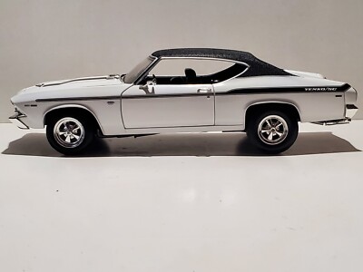Ertl Supercar Collectibles 1969 Yenko Chevelle Street
