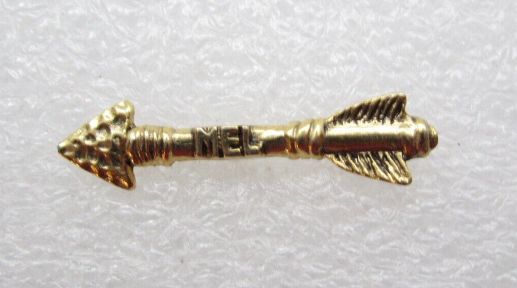 MEL Arrow Lapel Pin (C904)