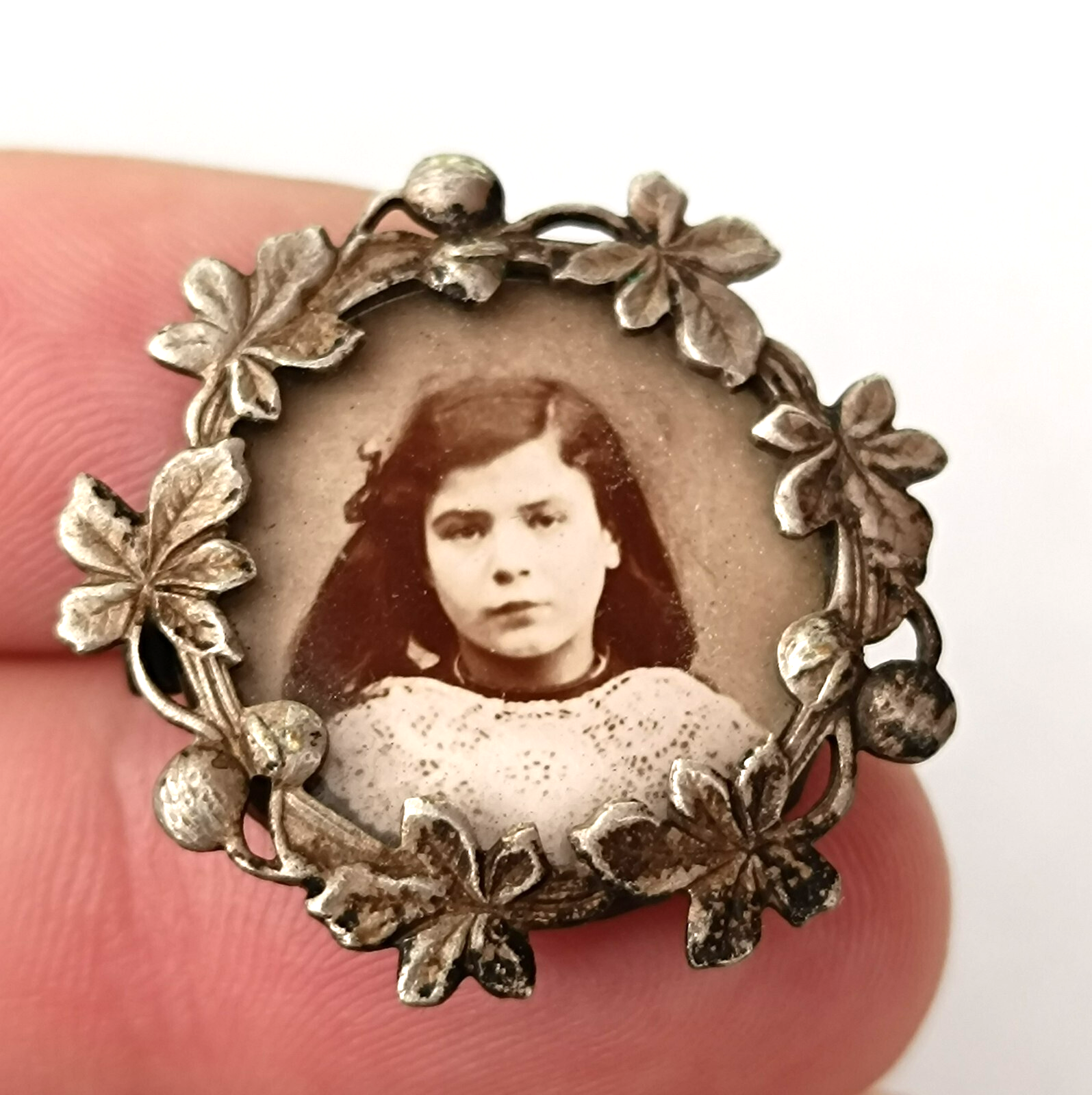 Antique Victorian Art Nouveau Photo Brooch with Floral Frame c1900 Portrait
