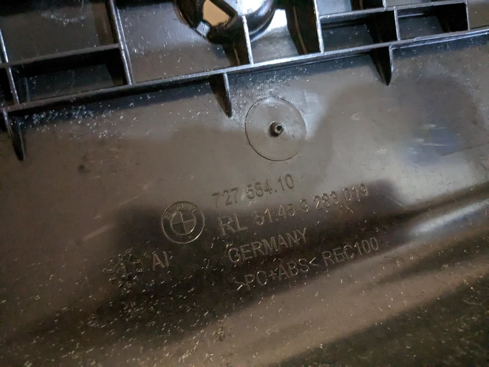 BMW I3 EV Glove Box And Wood Trim Eucalyptus  - image 3 of 4