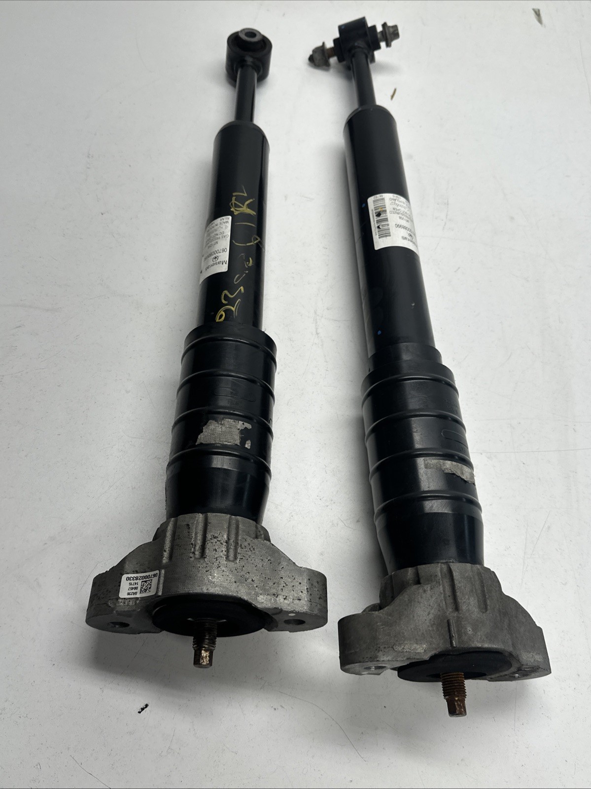 2014-17 Maserati Ghibli Front Right and Left Side Shocks Absorber OEM