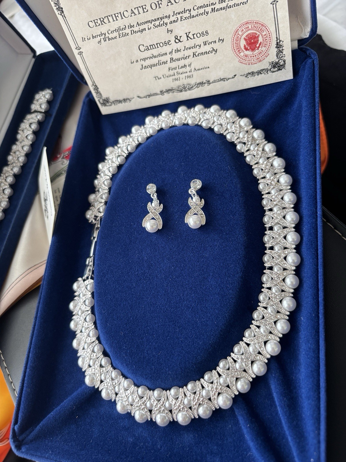 CAMROSE & KROSS JACQUELINE JBK PEARL CRYSTAL NECKLACE BRACELET EARRING SET,COA