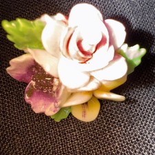 Vintage Brooch China Rose Anemone Bouquet Design  💕 Valentine💕#C081# *Item#10*