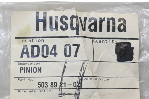 New OEM Husqvarna 503 89 21-02 Worm Gear NOS - Picture 3 of 3
