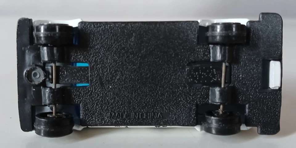 Unbranded Ford Police Van - Image 3 of 3