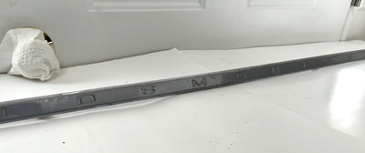 1971 72 Oldsmobile Cutlass S GM Trunk Lid Molding Trim 9851799