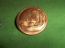 HM Queen Elizabeth II 1953 Coronation Coin /Medal