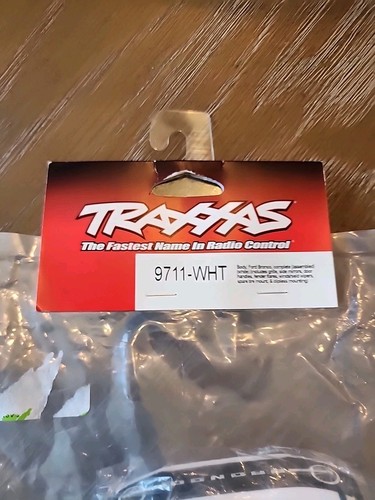 Traxxas 9711-WHT TRX-4M Complete 1/18 Ford Bronco Body White - Picture 2 of 5