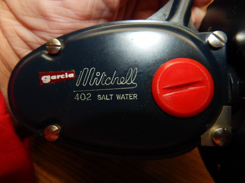 OLD GARCA MITCHELL 402 SALTWATER SPINNING REEL LOOKS UNUSED IN LEATHER CASE LQQK - Picture 3 of 7