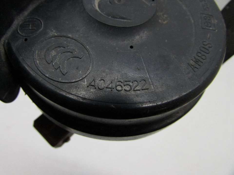 2008 VOLVO S60 HORN SOUND ALARM HIGH A046522 OEM 07 08 09 - Imagem 4 de 4