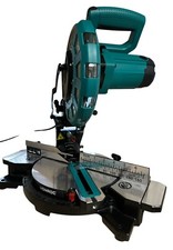 VONROC MS503AC  Kapp und Gehrungssäge 1700W  216mm  Mit Laser