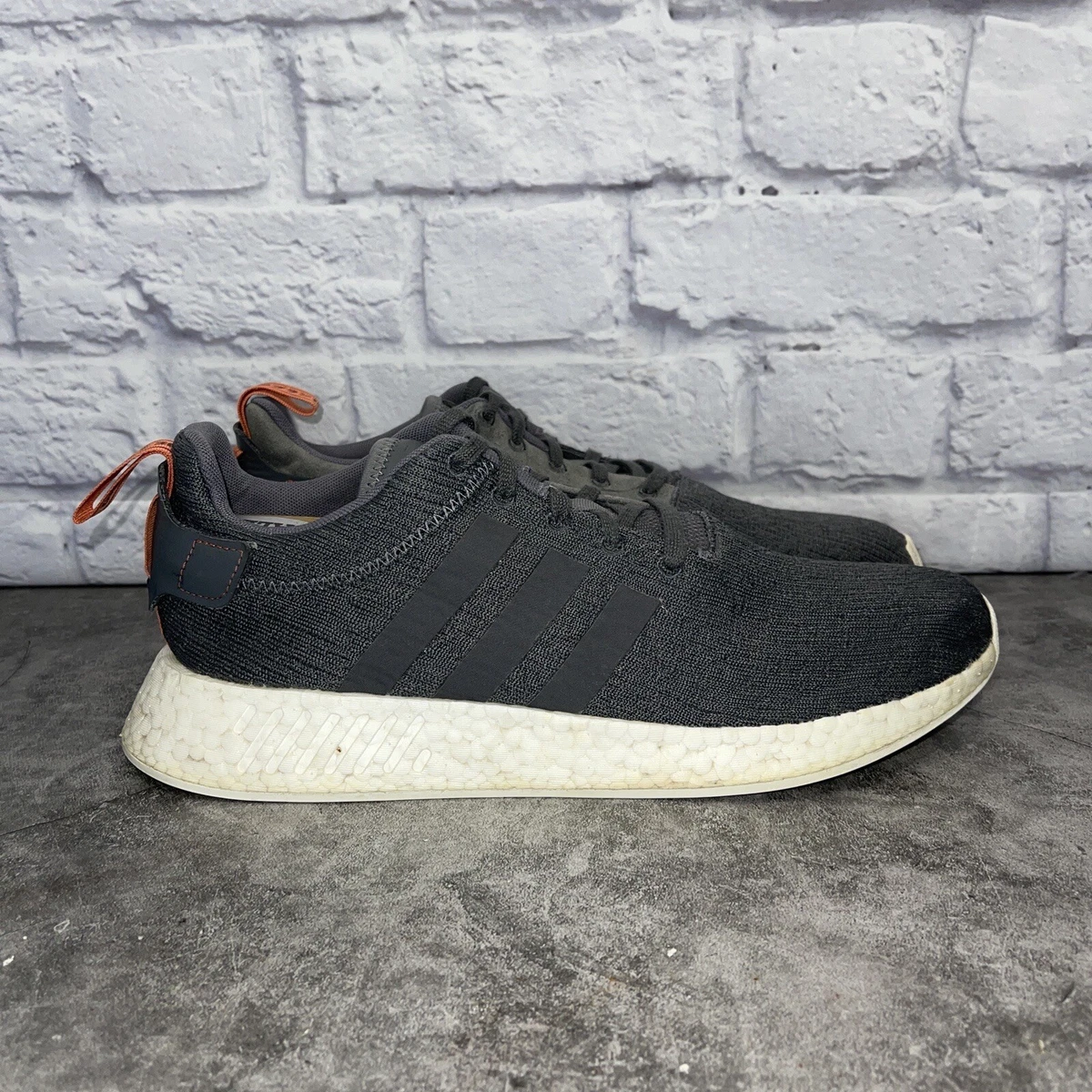 Adidas nmd r2 deals black white future harvest