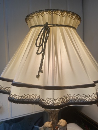 HUMMEL Goebel- Birthday Serenade- Lamp Base, with Original Lampshade 18” - Picture 2 of 12