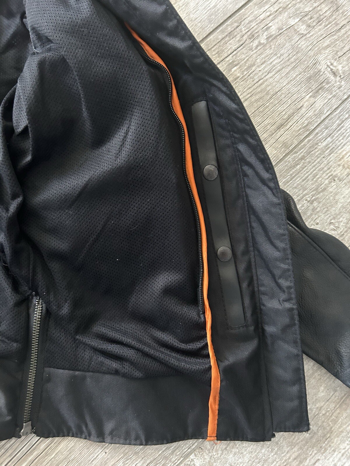 Women’s Learher  Jacket with two inside Concealed… - image 8