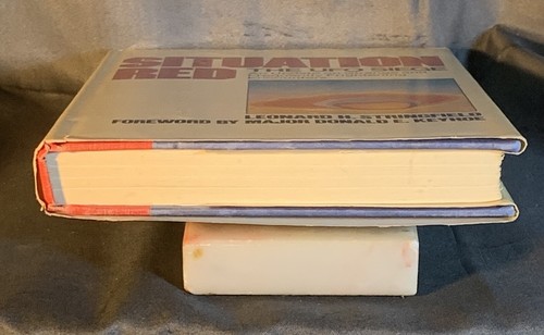 STRINGFIELD- Situation Red The UFO Siege 1977 1st Edition - Imagen 7 de 19