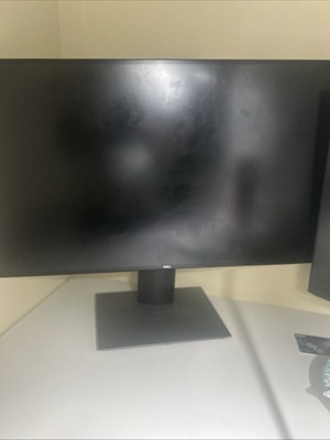 Dell U2720QM 27-inch UltraSharp 4K UHD LED LCD IPS Monitor 2560 x 1440 60Hz 5ms