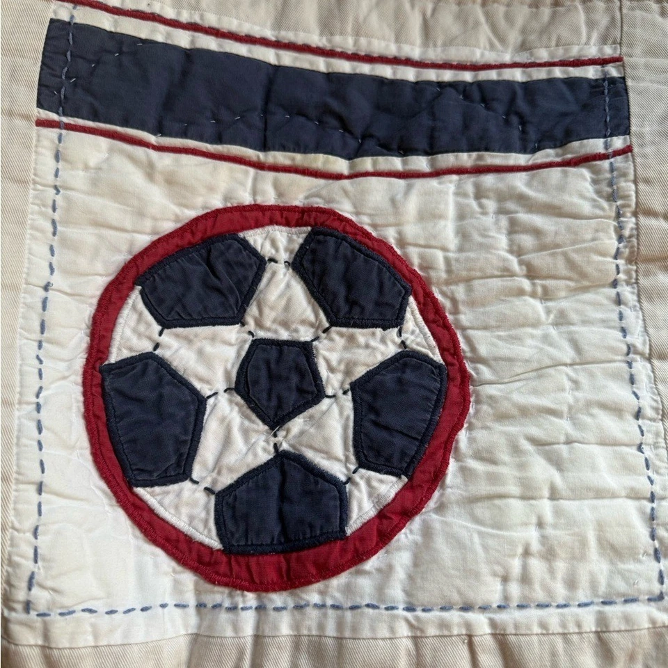 Edredón Pottery Barn Kids tema deportivo tamaño doble ropa de cama azul multicolor Foto 2 de 4