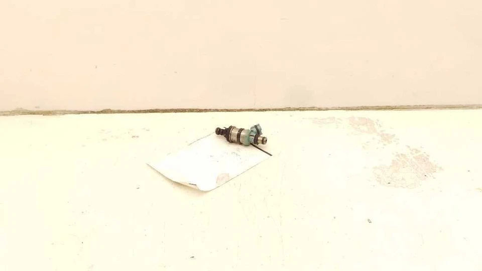 94-97 LEXUS SC300 3,0 L 6 CILINDROS INYECTOR DE COMBUSTIBLE  Foto 2 de 4