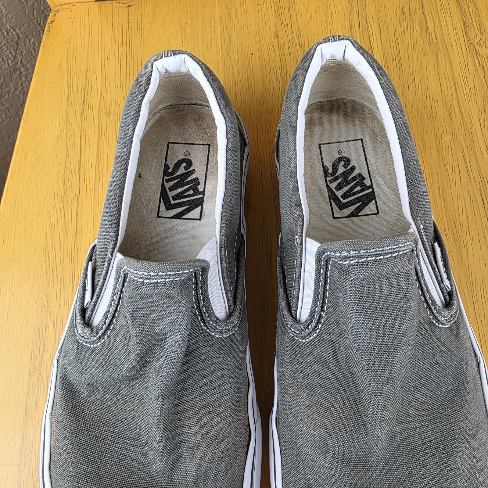 Gray VANS Mens Size 7 Womens Size 8.5 Old Skool Low Top Skate Shoes thumbnail 4