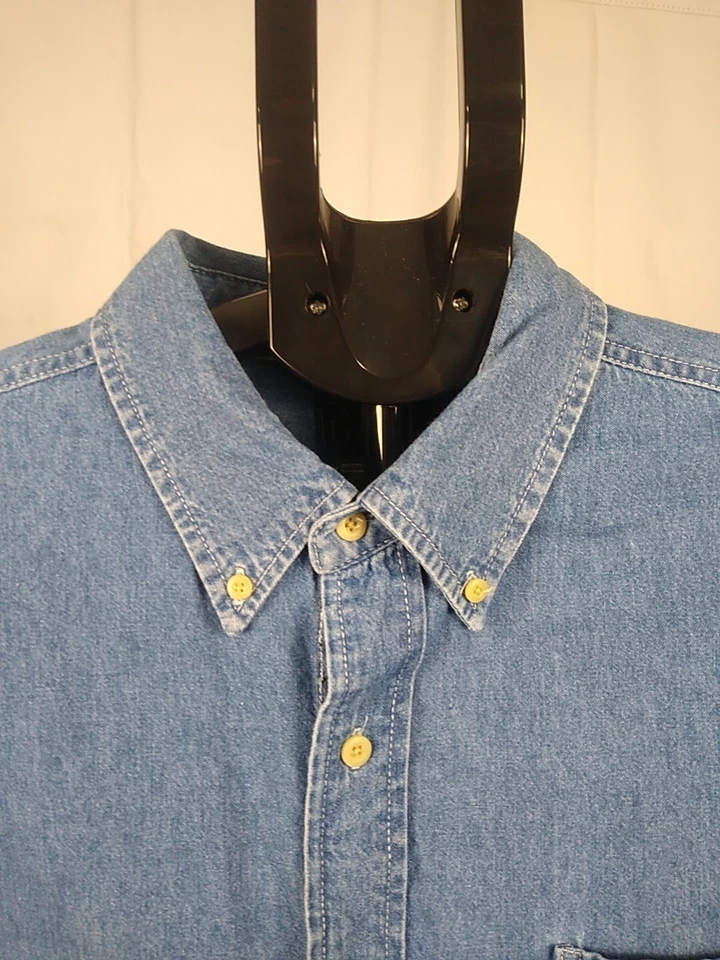Basic Editions Men's Denim Button-down Short Sleeve Shirt Size Large - Image 2 of 4