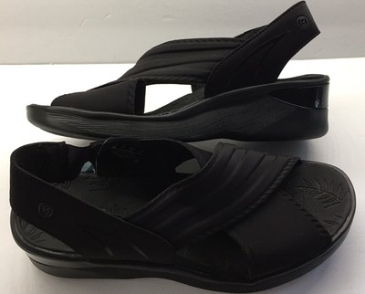 bzees sunset wedge sandal