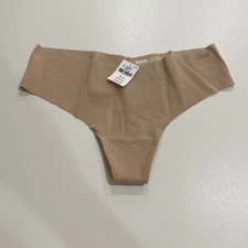Victoria’s Secret Pink Women’s Tan Thong Medium