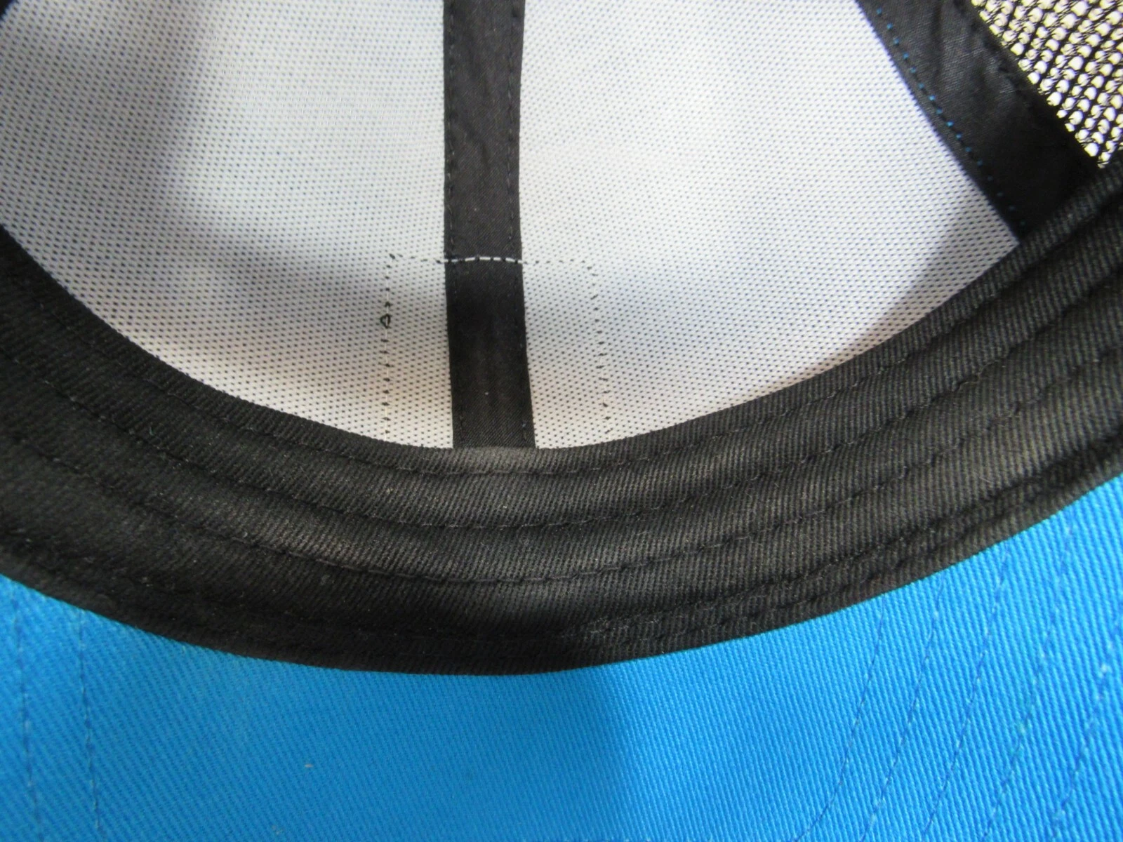 smartwool patch snap back net plus trucker hat euc 