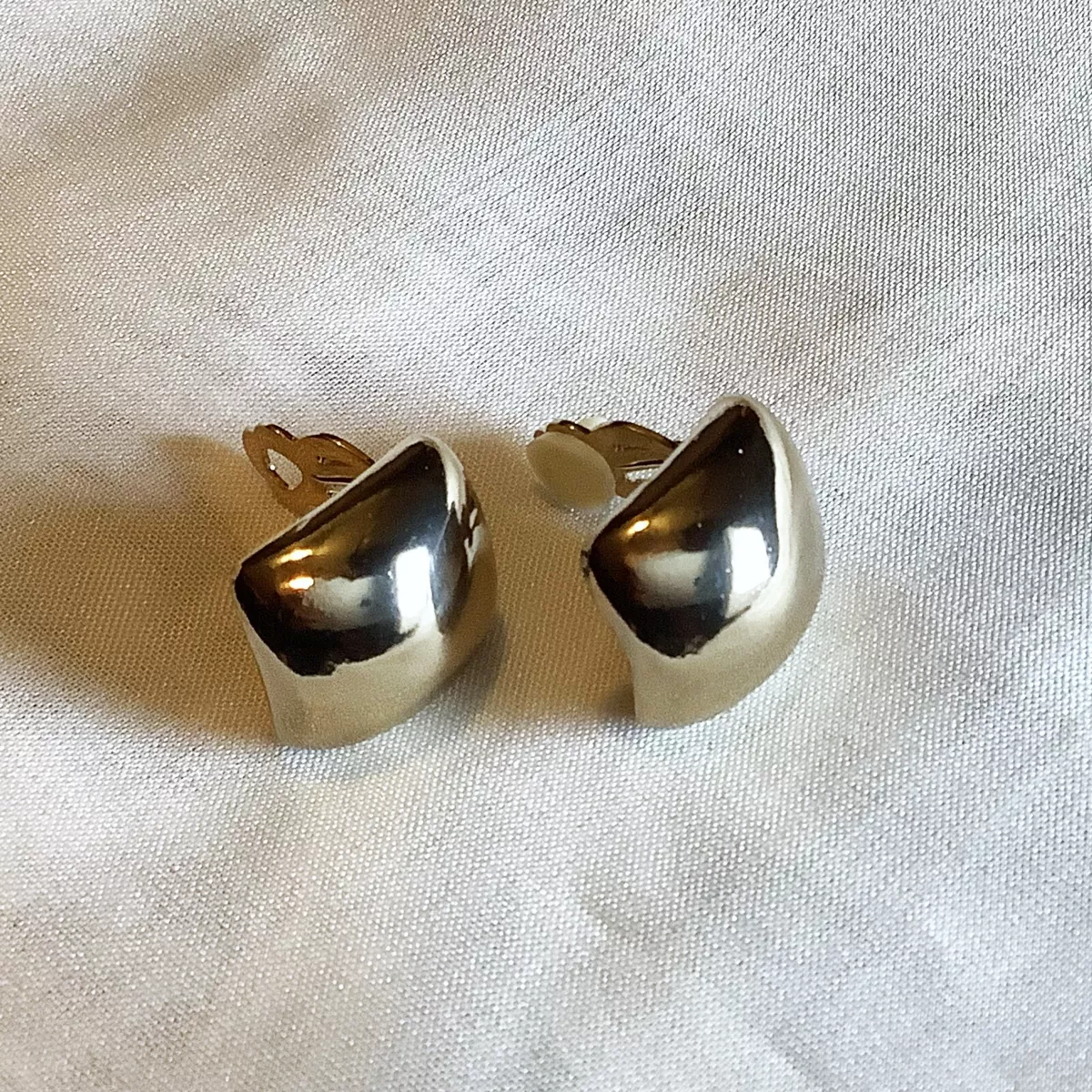 Erica lyons hotsell clip earrings