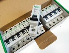 12x Schneider Electric C60N 1P C4 230/400V 23729 LS Switch -Unused/Original Box-
