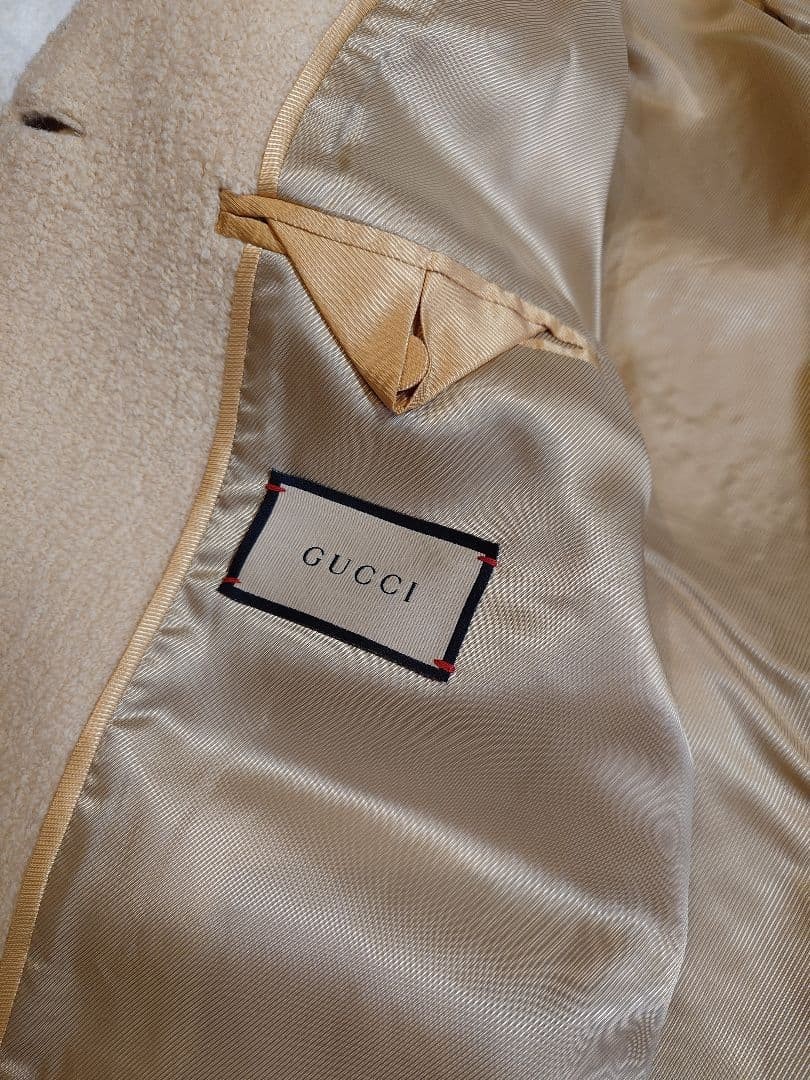 GUCCI Soft Boucle Tweed Jacket Coat Beige Size 36 Elegant Designer for Women thumbnail 3