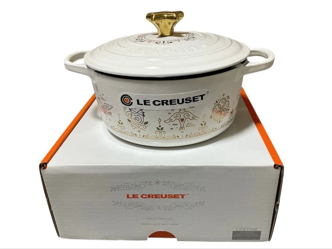 LE CREUSET Signature Round Dutch Oven 3.5 Qt White Limited Edition