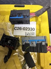 13 14 15 16 CHEVY EXPRESS SAVANA ENGINE FUSE RELAY BOX 22767372 PLUGS PIGTAILS