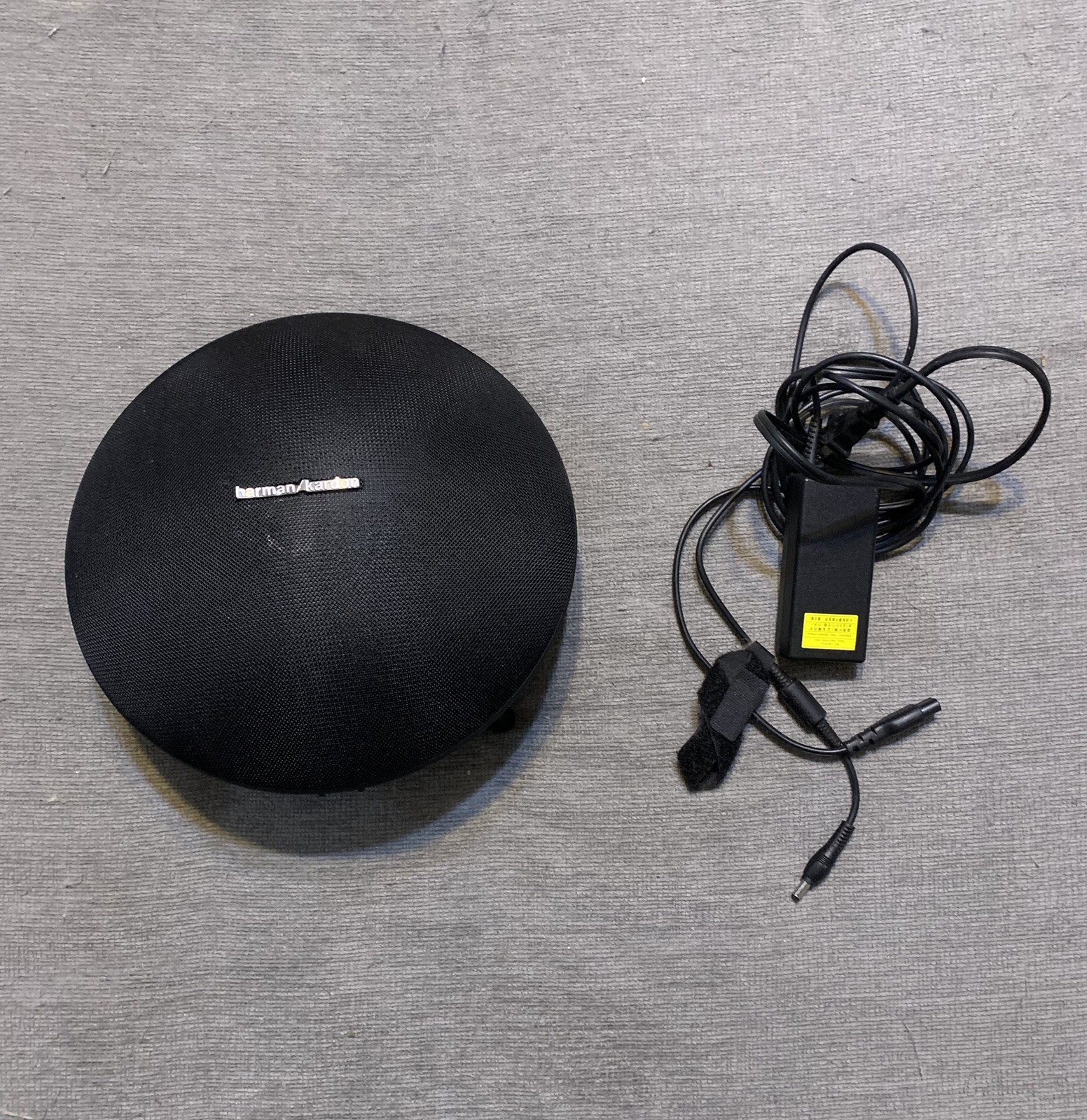 Harman Kardon Onyx Studio 3 Speaker (No Power Cord & Missing 1 Leg) *READ*