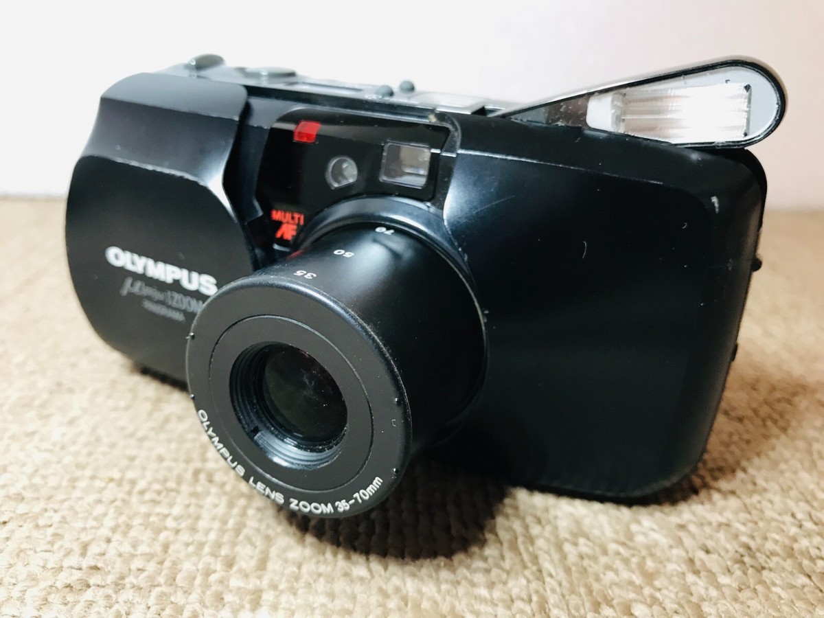 OLYMPUS μ [mju:] Zoom Panorama Black 35mm Point & Shoot Film