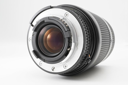 【EXC+5】 Nikon AF NIKKOR 70-210mm AIS F/4.0-5.6 Zoom lens from Japan #180 - Picture 3 of 9
