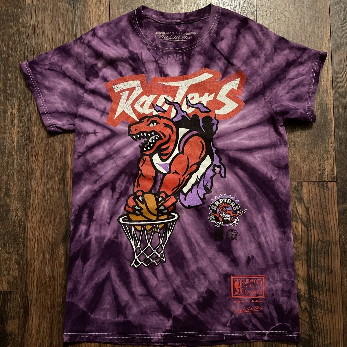 mitchell & ness tie dyed toronto raptors finals t shirt