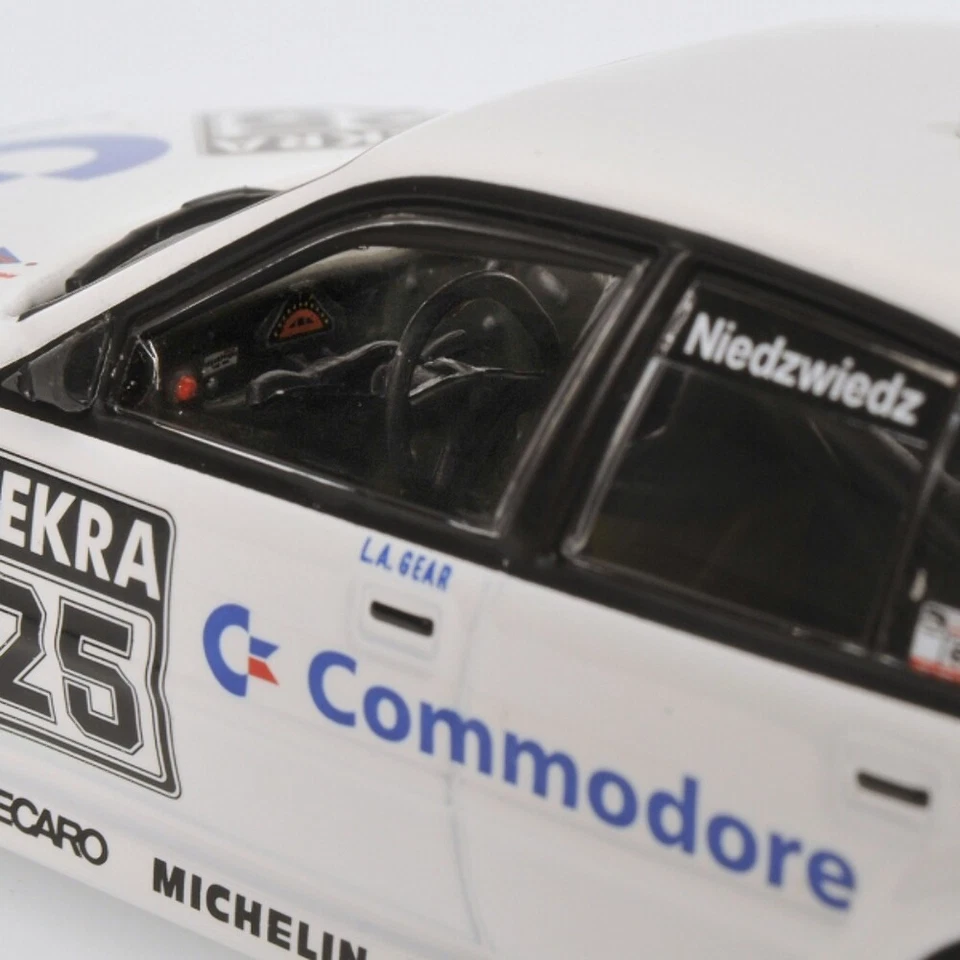 Minichamps OPEL OMEGA (A) 3000 24V COMMODORE K. NIEDZWIEDZ DTM 1991 - Immagine 3 di 3