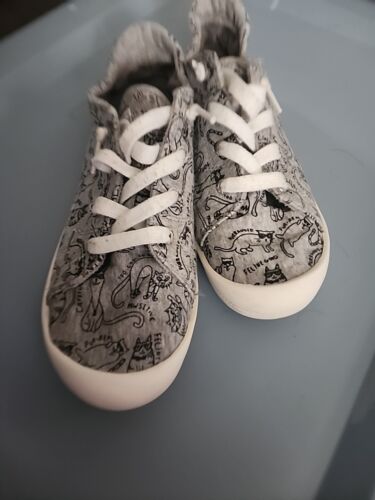 BOBS Skechers Memory Foam Slip On Cat Print Sneakers Size 9.5 Gray